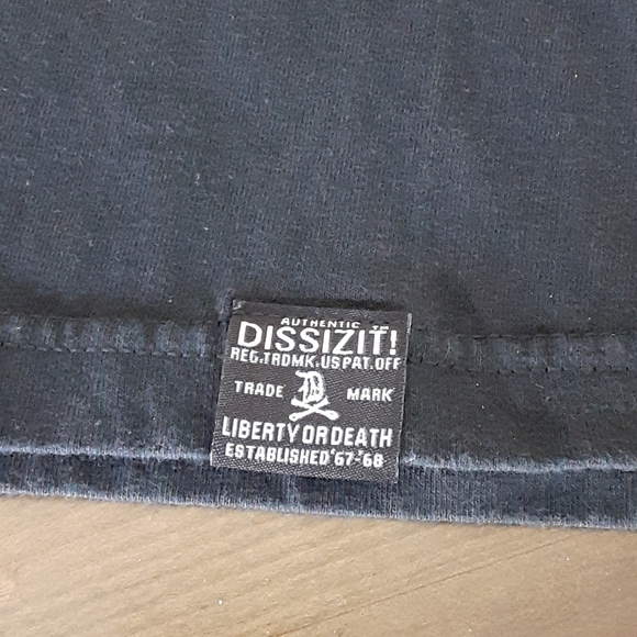 Dissizit Tshirt - Picture 3 of 6